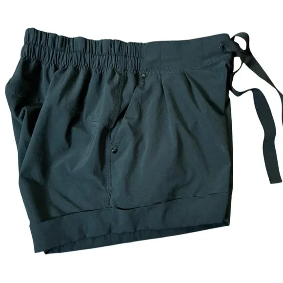 Lululemon Spring Break Away Short Black First Release Women Size 4  3" W7920S - Picture 13 of 16